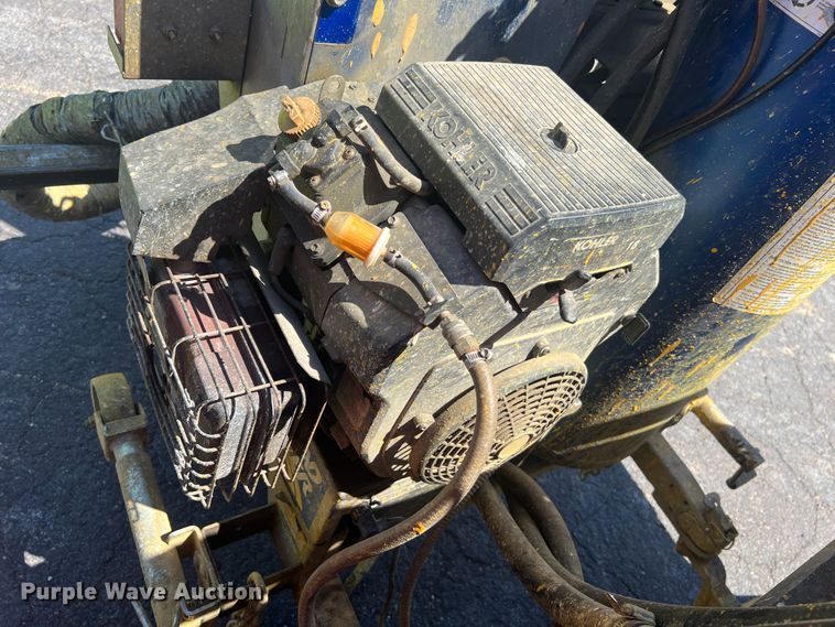 image for item KC9857 1999 Ford F550 XL  dump flatbed truck with paint striper