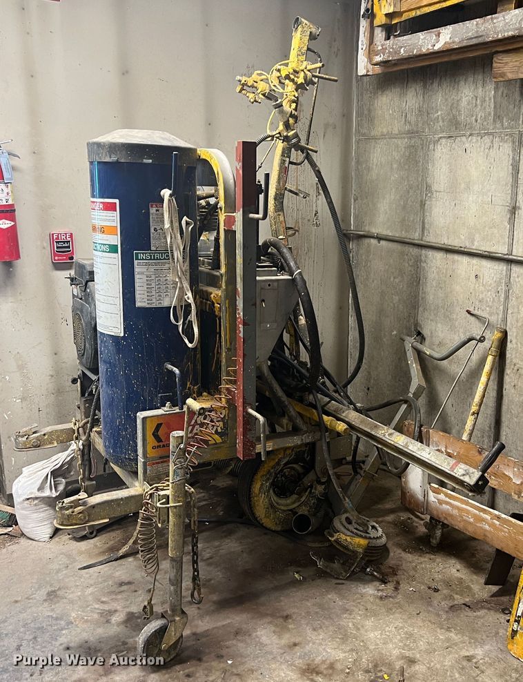 image for item KC9857 1999 Ford F550 XL  dump flatbed truck with paint striper