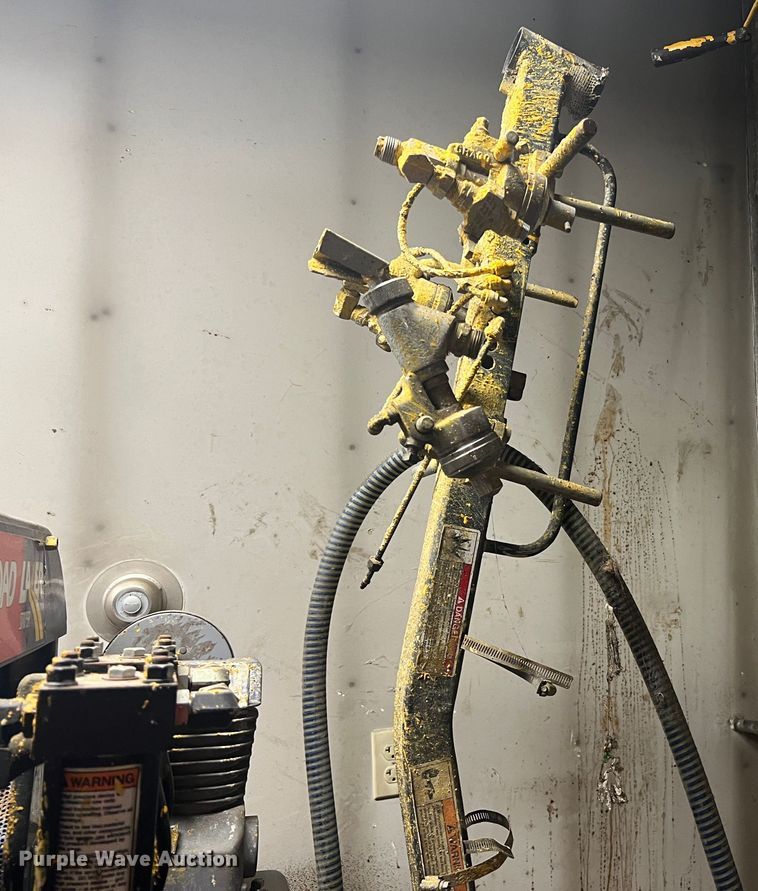 image for item KC9857 1999 Ford F550 XL  dump flatbed truck with paint striper