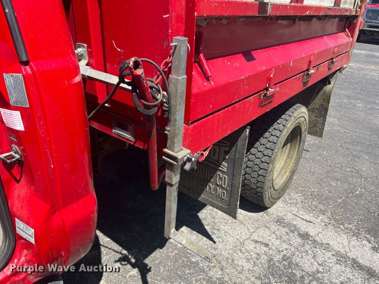 image for item KC9857 1999 Ford F550 XL  dump flatbed truck with paint striper