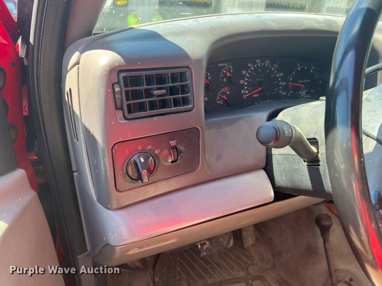 image for item KC9857 1999 Ford F550 XL  dump flatbed truck with paint striper