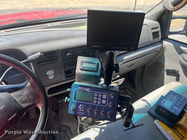 image for item KC9857 1999 Ford F550 XL  dump flatbed truck with paint striper