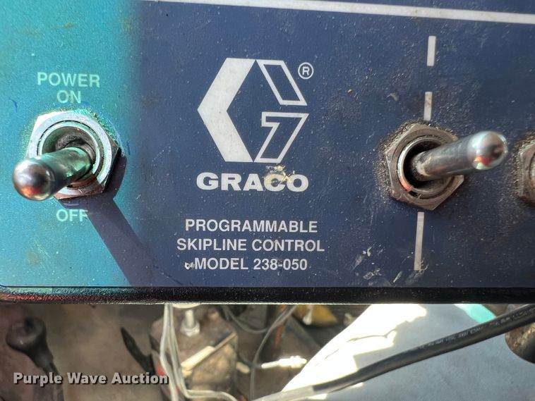 image for item KC9857 1999 Ford F550 XL  dump flatbed truck with paint striper