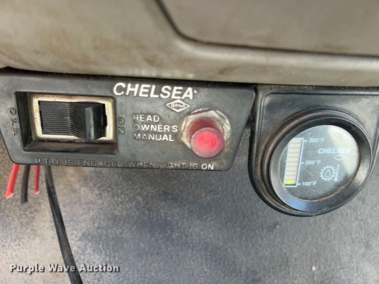 image for item KC9857 1999 Ford F550 XL  dump flatbed truck with paint striper