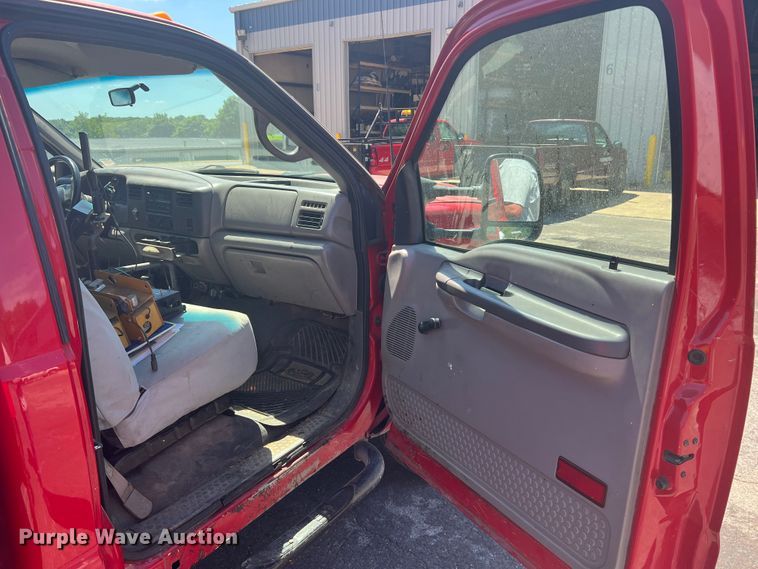 image for item KC9857 1999 Ford F550 XL  dump flatbed truck with paint striper