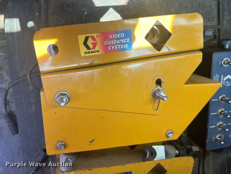 image for item KC9857 1999 Ford F550 XL  dump flatbed truck with paint striper