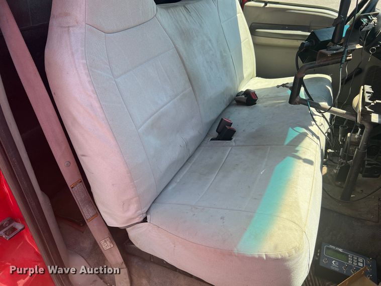 image for item KC9857 1999 Ford F550 XL  dump flatbed truck with paint striper