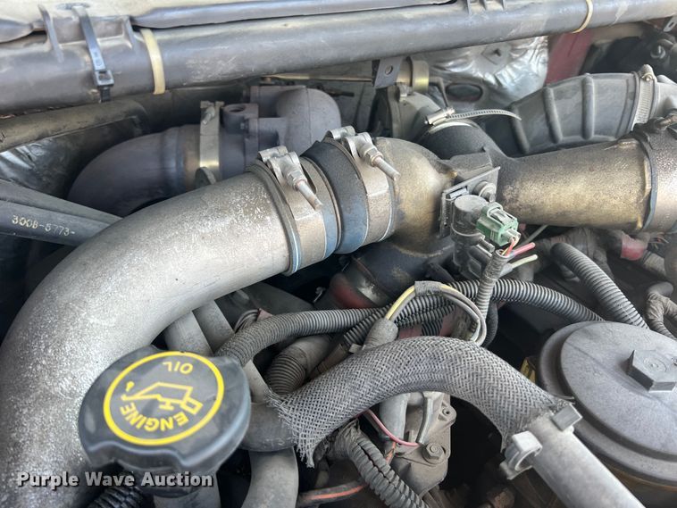 image for item KC9857 1999 Ford F550 XL  dump flatbed truck with paint striper