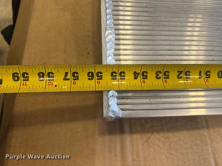 image for item KC9858 (3) Tommy Gate tailgates