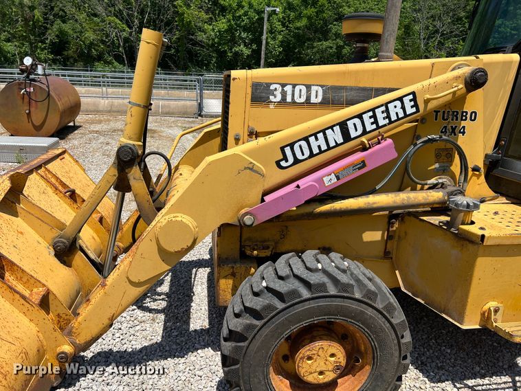 image for item KC9887 1996 John Deere 310D  backhoe