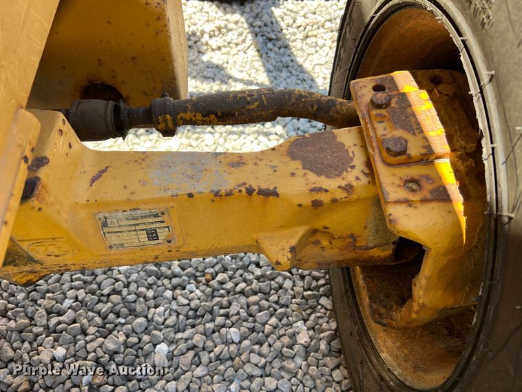 image for item KC9887 1996 John Deere 310D  backhoe