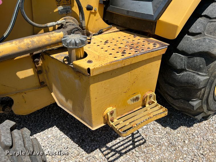 image for item KC9887 1996 John Deere 310D  backhoe