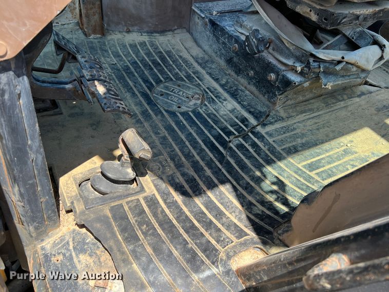 image for item KC9887 1996 John Deere 310D  backhoe