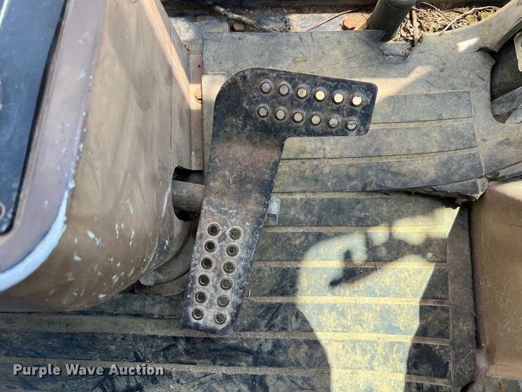 image for item KC9887 1996 John Deere 310D  backhoe