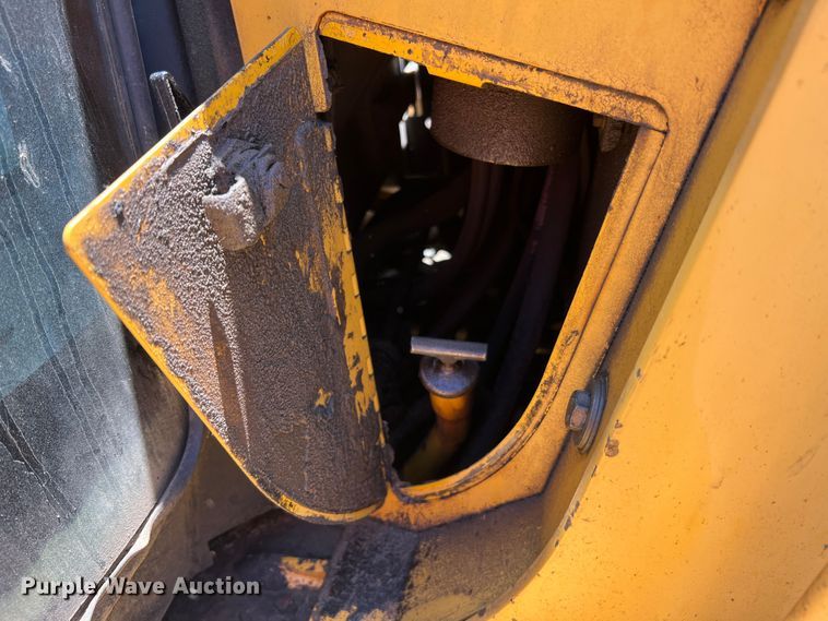 image for item KC9887 1996 John Deere 310D  backhoe