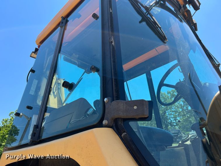 image for item KC9887 1996 John Deere 310D  backhoe