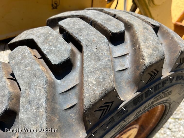 image for item KC9887 1996 John Deere 310D  backhoe