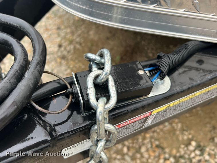 image for item KC9990 2017 Doolittle  enclosed cargo trailer