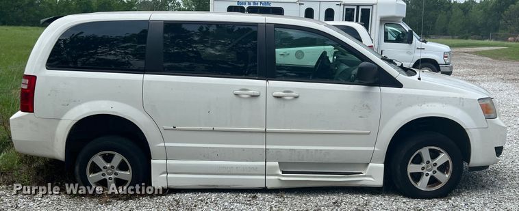 image for item KG9726 2010 Dodge Grand Caravan  handicap accessible van