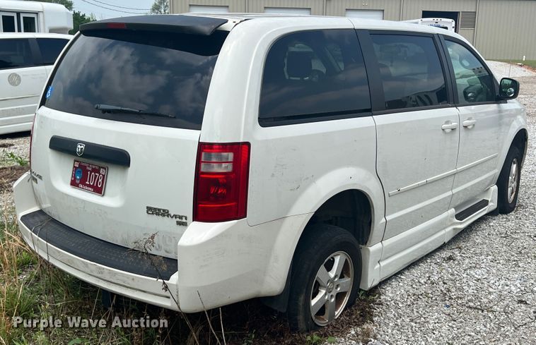 image for item KG9726 2010 Dodge Grand Caravan  handicap accessible van