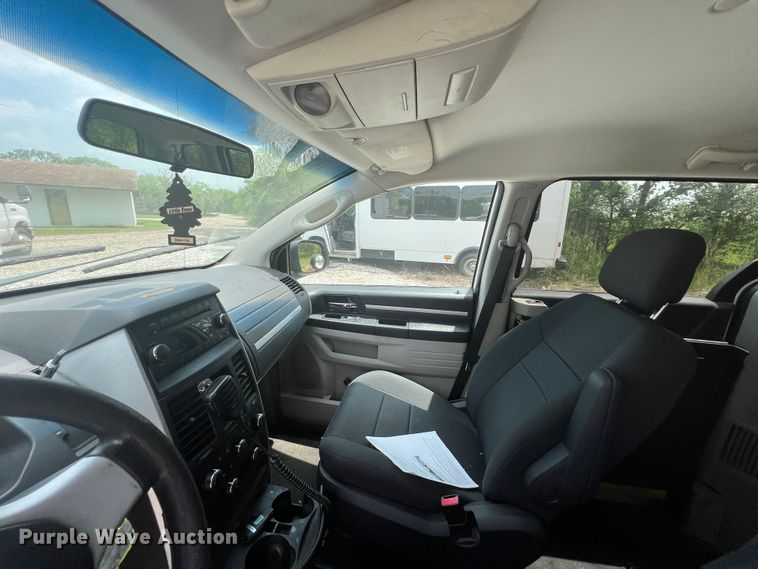 image for item KG9726 2010 Dodge Grand Caravan  handicap accessible van