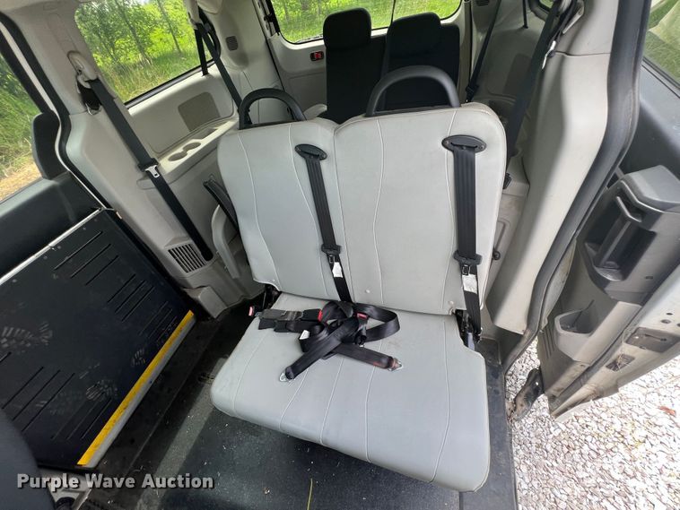 image for item KG9726 2010 Dodge Grand Caravan  handicap accessible van