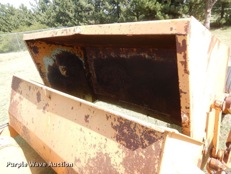 image for item KI9378 Soilmover  scraper