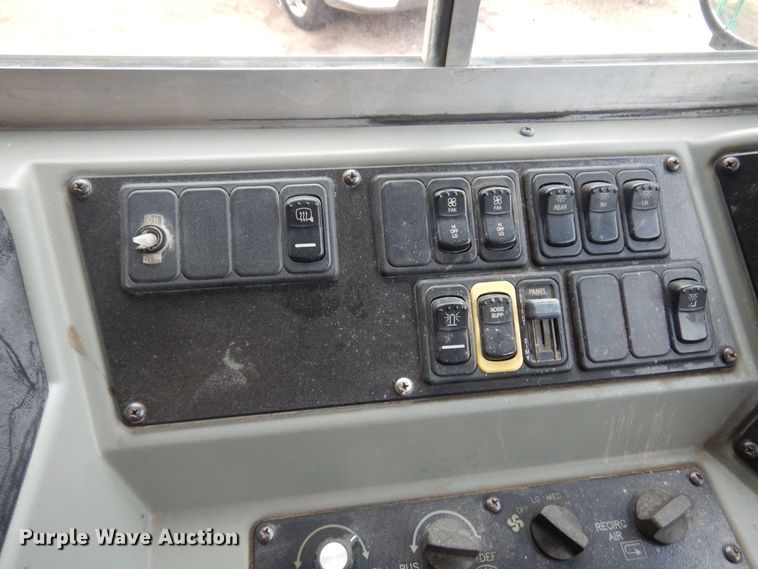 image for item KI9418 2008 Blue Bird Vision  school bus