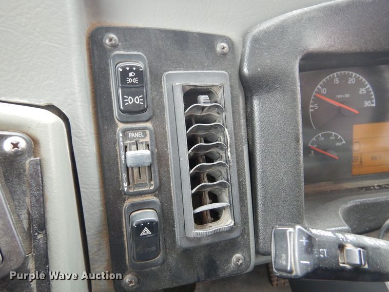 image for item KI9418 2008 Blue Bird Vision  school bus