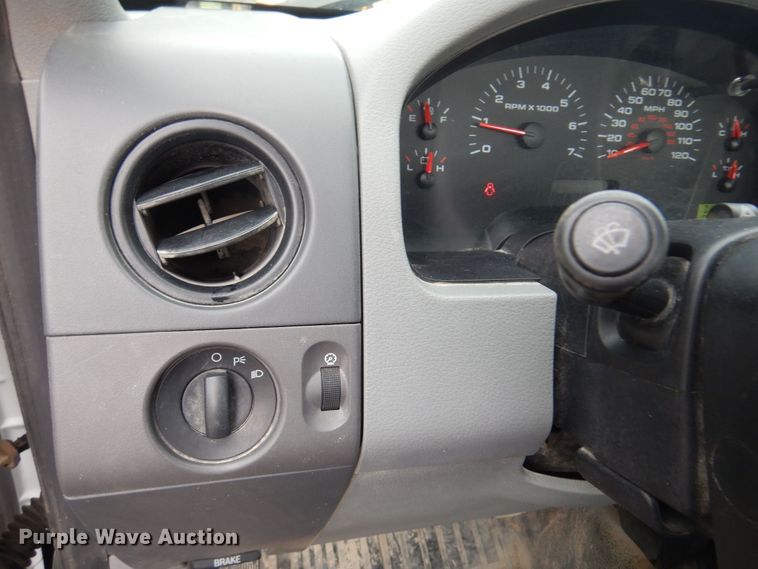 image for item KI9419 2005 Ford F150  pickup truck