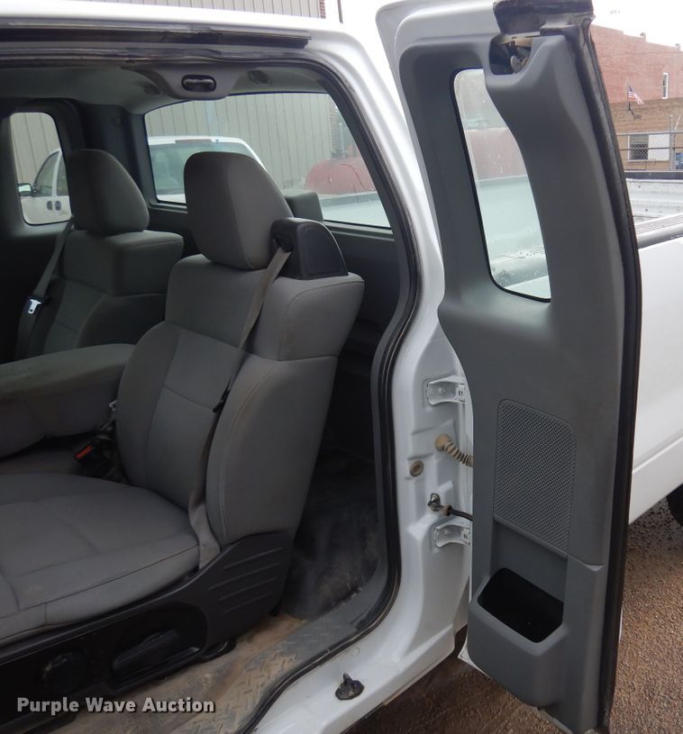 image for item KI9419 2005 Ford F150  pickup truck