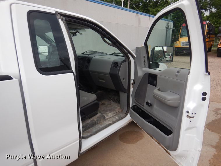 image for item KI9419 2005 Ford F150  pickup truck