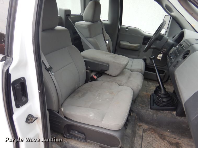 image for item KI9419 2005 Ford F150  pickup truck