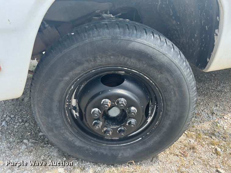 image for item KN9536 1992 Dodge D350  flatbed pickup truck