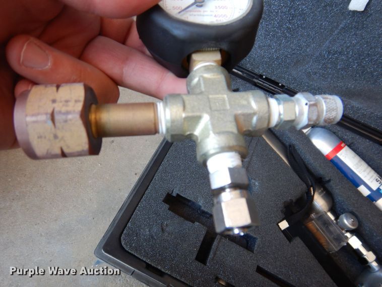 image for item KN9824 2000 Southern Cross Flame Pack 400  hydrocarbon gas detector