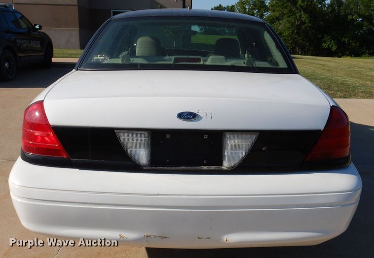 image for item KN9829 2008 Ford Crown Victoria Police Interceptor