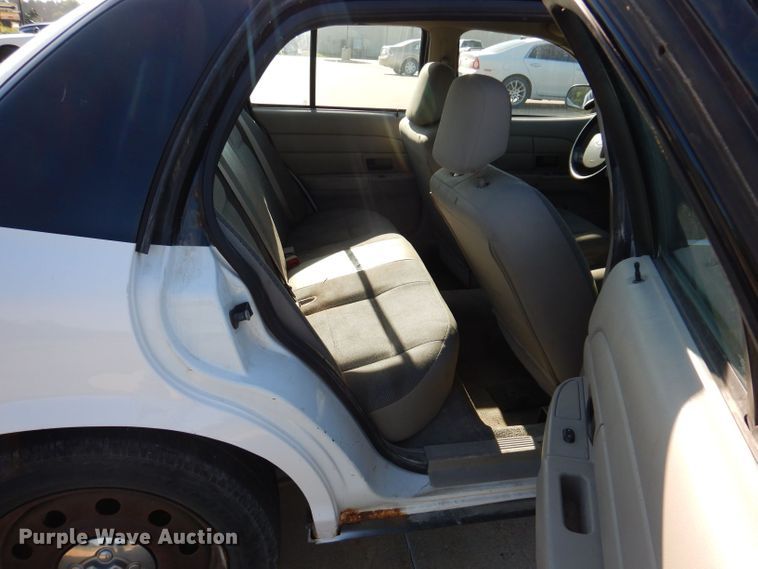 image for item KN9829 2008 Ford Crown Victoria Police Interceptor