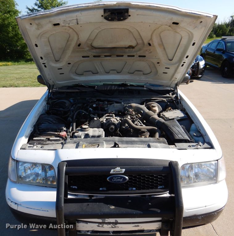 image for item KN9829 2008 Ford Crown Victoria Police Interceptor