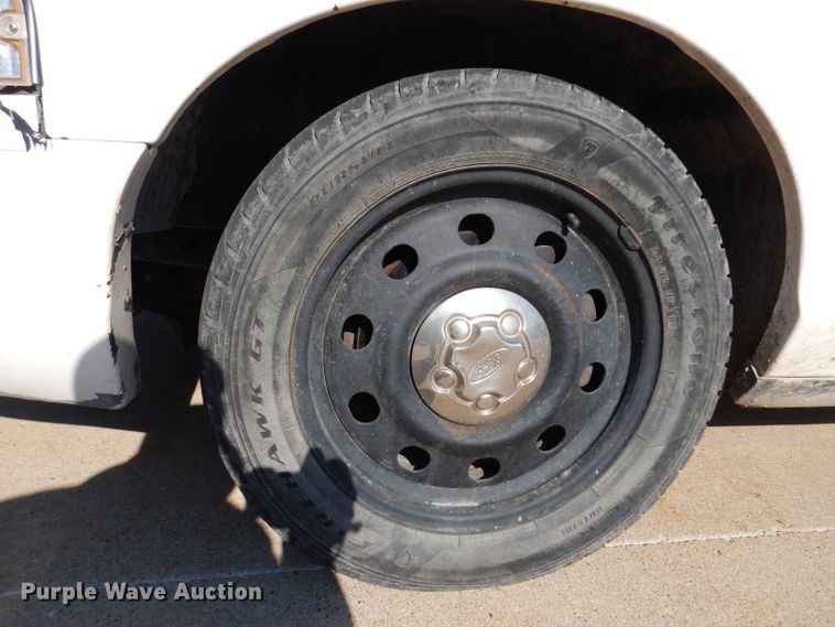 image for item KN9829 2008 Ford Crown Victoria Police Interceptor