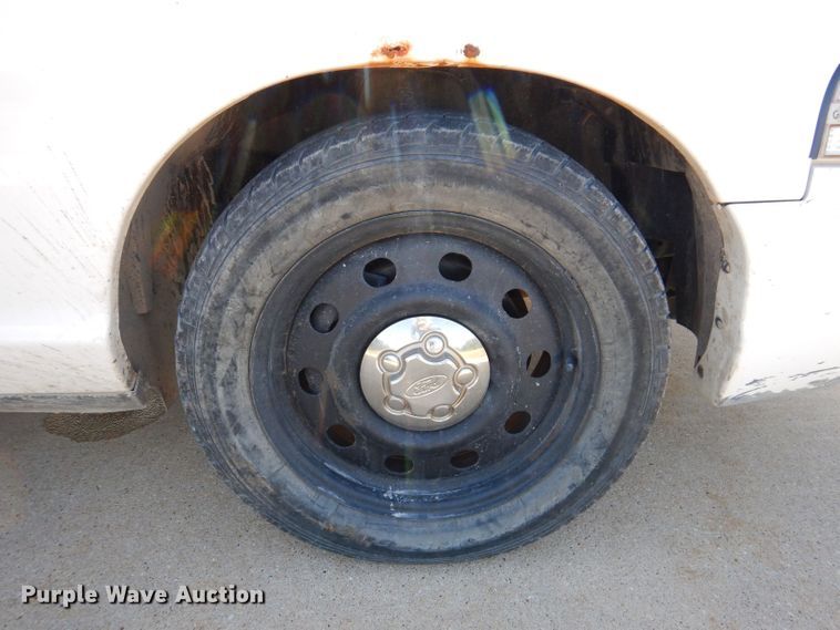 image for item KN9829 2008 Ford Crown Victoria Police Interceptor