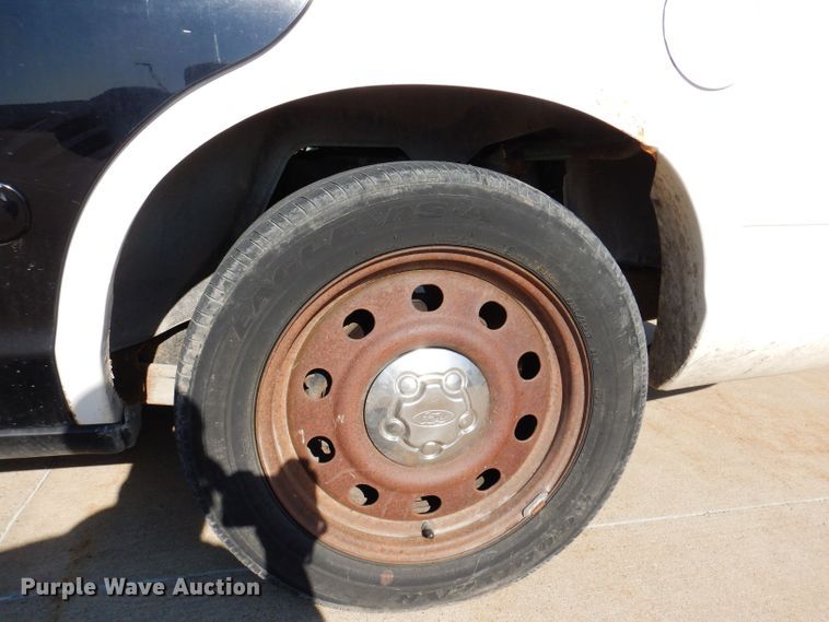 image for item KN9829 2008 Ford Crown Victoria Police Interceptor