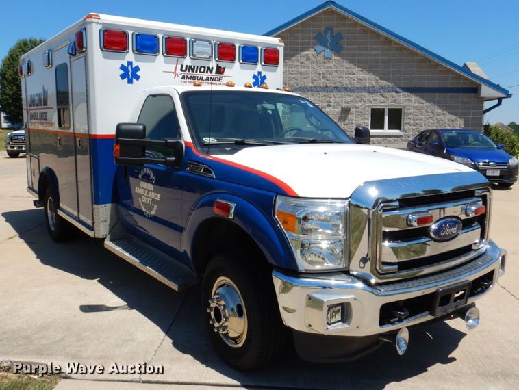 image for item KR9213 2015 Ford F350 Super Duty XLT  ambulance