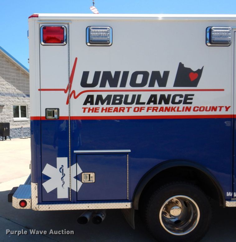 image for item KR9213 2015 Ford F350 Super Duty XLT  ambulance