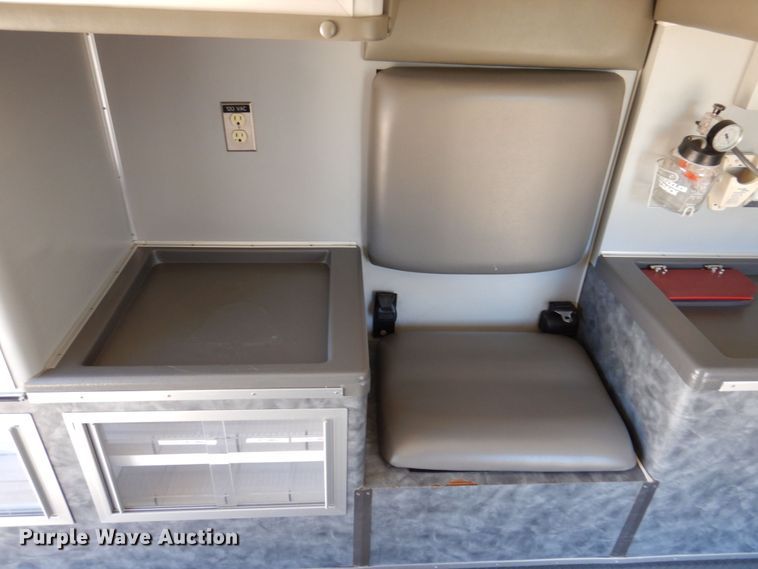 image for item KR9213 2015 Ford F350 Super Duty XLT  ambulance