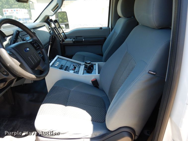 image for item KR9213 2015 Ford F350 Super Duty XLT  ambulance