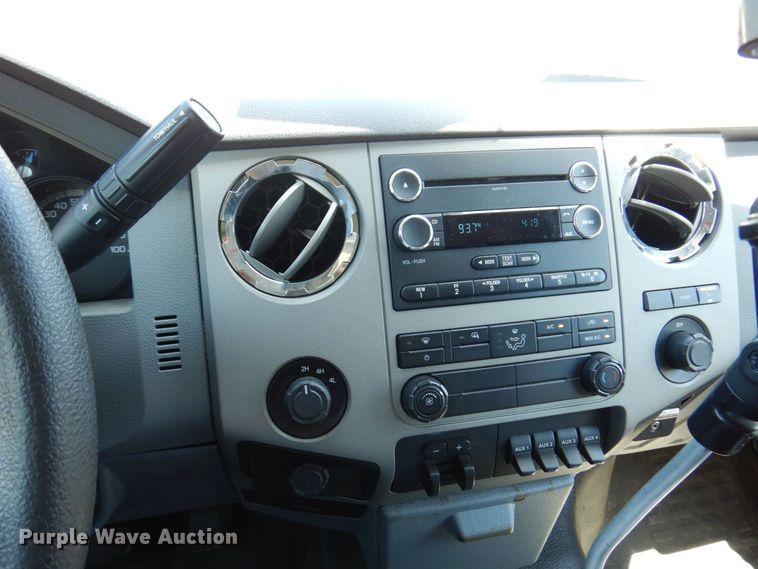 image for item KR9213 2015 Ford F350 Super Duty XLT  ambulance