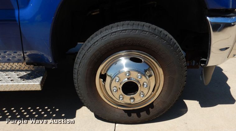 image for item KR9213 2015 Ford F350 Super Duty XLT  ambulance