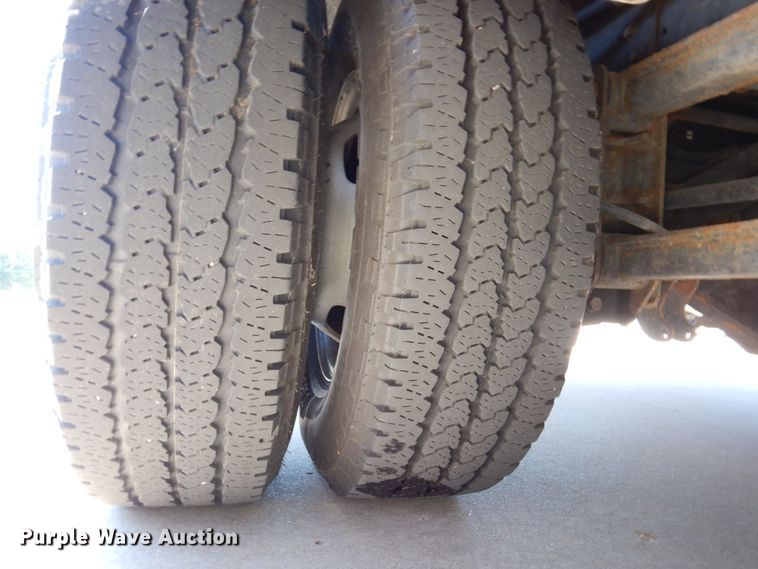 image for item KR9213 2015 Ford F350 Super Duty XLT  ambulance