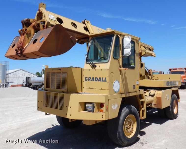 image for item KR9225 1995 Gradall G3WD  wheeled excavator