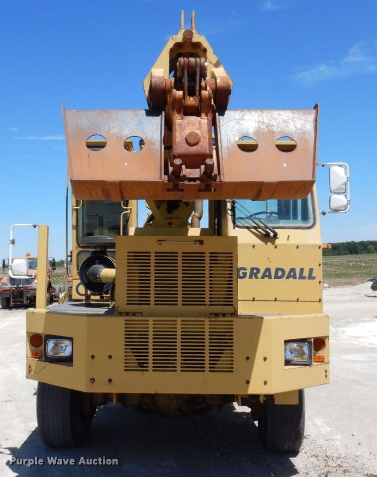 image for item KR9225 1995 Gradall G3WD  wheeled excavator